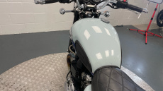 Triumph Bonneville T100 (10MY)